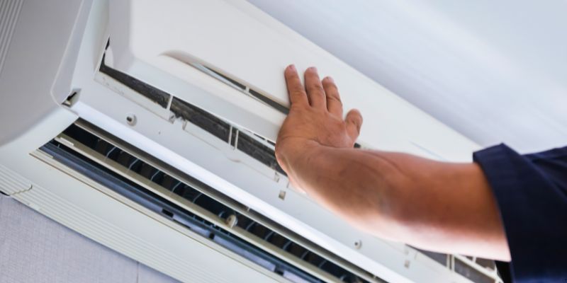 Como fazer a limpeza do ar condicionado em Canoas